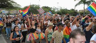 Fue la primera vez que personas que defienden los derechos de la comunidad lgbt en cuba se manifestaron de forma masiva sin la. La Administracion Del Alcalde Armitage Dijo Presente En La Decimocuarta Marcha Lgbti