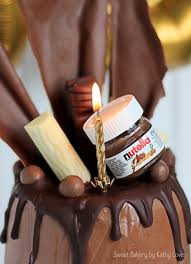 Zum schluß von außen mit lemoncurd einstreichen. Schoko Kirsch Torte Mit Nutella Schokoladenwahnsinn Kathy Loves