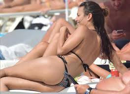 Fotos: Las famosas presumen de culo: 50 fotos que harán subir la  temperatura | Mujerhoy