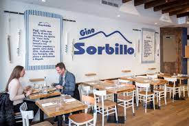 legendary naples pizza finally migrates to nyc tuesday naples pizza nyc naples