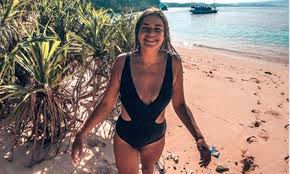 Nadat ze werd verkracht, verspreidden de daders beelden van de daad en stapte het meisje uit het leven. Dochter Van Goedele Liekens Mama Vroeg Me Of Ik Snel En Veel Klaarkom Metro Krant