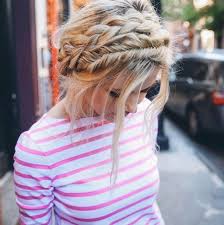 This hairstyle is perfect for little ones with medium to long hair. 13 Easy Easter Brunch Hairstyles Brit Co