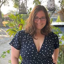 It is a mistake to stay here