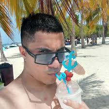 Llamen al cielo, se les cayó un ángel en Venezuela🇻🇪😝😝😝😝