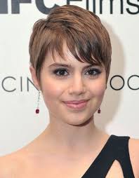 Celebrities who sport short hairstyles in 2015. 31 Celebrity Hairstyles For Short Hair Popular Haircuts Celebrity Short Hair Short Hair Styles Hair Styles