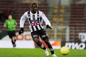 Get the latest news, stats, videos, highlights and more about midfielder geoffrey mujangi bia on espn. Geoffrey Mujangi Bia Trekt Naar Wolverhampton Het Belang Van Limburg Mobile