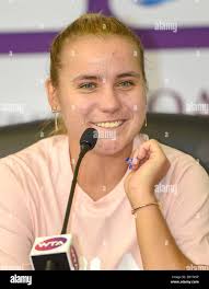 Kenin hi-res stock photography and images