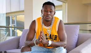 Singer arrow bwoy has signed iyanii into his record label 'utembe world.' the 'dodo' hitmaker launched his label Arrow Bwoy Biography Age Real Name Girlfriend Networth Ralingo