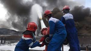 Lowongan kerja operator spbu (pom bensi) by erlangga posted on 05/04/2021 04/04/2021 salah satu spbu atau pom bensin yang berada di jalan raya ciperna cirebon saat ini spbu ciperna sedang membuka lowongan pekerjaan di pom bensin untuk lulusan sma sederajat Kilang Minyak Balongan Terbakar Pertamina Jamin Distribusi Bbm Jateng Diy Suara Jateng