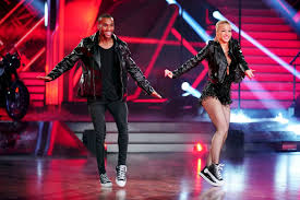 Check out the latest pictures, photos and images of kathrin menzinger from 2020. Let S Dance 2020 Am 8 5 2020 Meinung Kritik Kommentar Nun Hat Die Liebe Seele Ruh