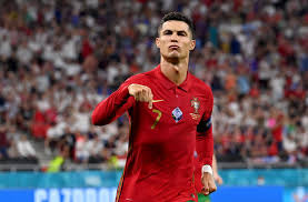 Peluang cristiano ronaldo memecahkan rekor ali daei sangat terbuka karena portugal masih bermain di piala eropa 2020 dan masih akan bermain bersama timnas portugal dalam beberapa tahun mendatang. Lr0pyk3mm0wvfm