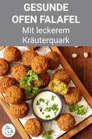 Gesunde Ofen Falafel Mit Krauterquark Fitness Rezept Zum Abnehmen In 2020 Gesunde Snacks Rezepte Vegetarisches Abendessen Rezepte