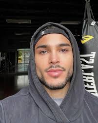 Wilson Romero's Instagram, Twitter & Facebook