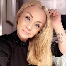 If you want to be invited to raids add me im going to raid giratina, dusk  mane necrozma and dusk wing necrozma when tjue Are coming out