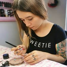 El trabajo duro supera al talento cuando el talento no trabaja duro" -Ben  Lehner ✨🖤 No sólo se trata de "nacer con un don" si no de pulir la técnica  y aprender