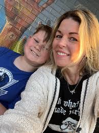 Echo Patterson's Instagram, Twitter & Facebook