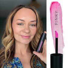 Let's chat about PINKY! This color is a beautiful pink shade, think pinky  promise but with crazy stay power! 🛍️ Grab pinky here