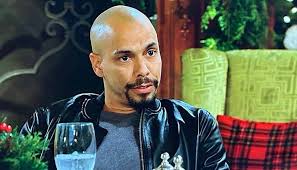 Young And The Restless Scoop December 22: Phyllis Is Angry When Christine  Crashes A Family Christmas Party