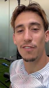 Firmino Laughing at Henderson