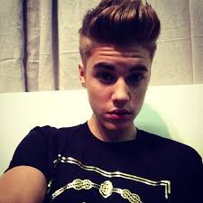 Tra i capelli corti e lunghi di jb, abbiamo trovato tonnellate di grande . Justin Bieber La Storia Nei Capelli Foto Foto 36 Di 42 10elol