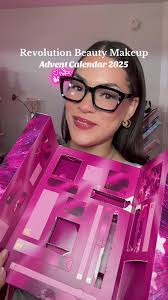 Set Za Lice I Telo I Heart Revolution Advent Calendar 2025 12 Sleighs of  Christmas