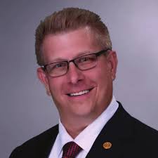 Legacy Park Town Herald May 2020.indd