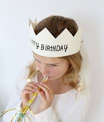¿cómo confeccionar coronas de cumpleaños? Diy De Coronas De Cumpleanos Fiestas Y Cumples
