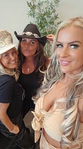 Demi Boyd's Instagram, Twitter & Facebook