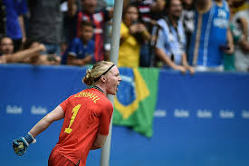 Då valde målvakten hedvig lindahl att uppmärksamma sin hudsjukdom via sociala medier. Hedvig Lindahl L Equipiere