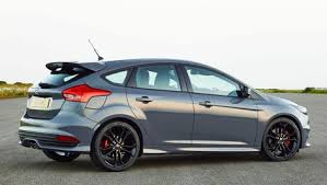 2015 Ford Focus St Official Specs Photos And Performance Digital Trends Ford Focus Hatchback Ford Focus St Ford Focus