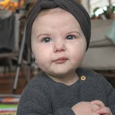 Blessed & grateful to be a father to this little beautiful soul. My little  homie, my Goosey girl, my MiMi... I'm loving every second with you 💚 🕊  #7monthsold #duśa #mimi #girldad #