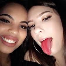 Mary Brumley's Instagram, Twitter & Facebook