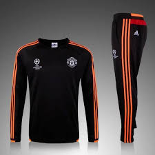 Entdecke rezepte, einrichtungsideen, stilinterpretationen und andere ideen zum ausprobieren. Cel Mai Bine Vandut Cele Mai Noi CumpÄƒrarea IeftinÄƒ Survetement Manchester United 2014 2015 101openstories Org