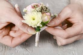 Great for weddings or proms! Make A Diy Boutonniere