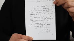 Basına elmalı davası olarak yansıyan. Erdogan In El Yazisiyla Yazdigi Mektup Yillar Sonra Ortaya Cikti