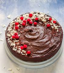 A fab recipe but needed to leave to chocolate icing longer to firm up thank i fed before coating the cake. Raw Chocolate Fudge Cake Vegan Gluten Free Nutriholist
