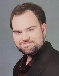 Kent Hilliard's Instagram, Twitter & Facebook