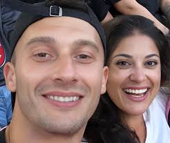 Disagreeing with a reality tv contestant's decision