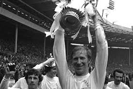 Brothers jack charlton (leeds united, left) and bobby charlton (manchester united). Jack Charlton Should Be Immortalised With Statue In Hometown Of Ashington Says Councillor Chronicle Live