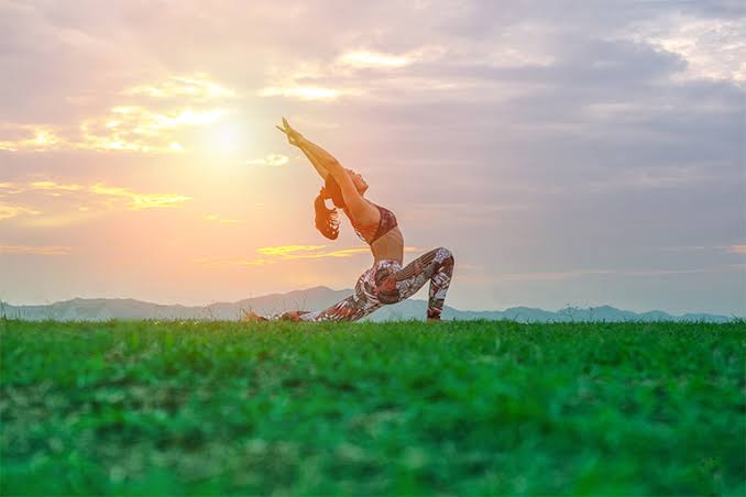 Confused Between Yoga and Gym? Read This - Dr Lal PathLabs Blog