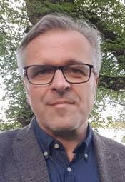 Man, i got zalewskied something fierce the other day. Prof Dr Paul Zalewski Kulturwissenschaftliche Fakultat Europa Universitat Viadrina Euv