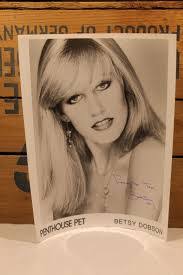 Betsy Dobson's Instagram, Twitter & Facebook