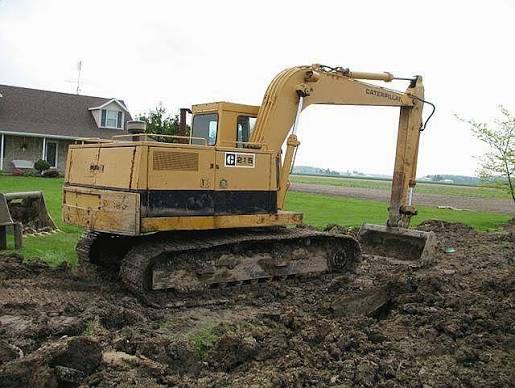 Caterpillar 215 Excavator