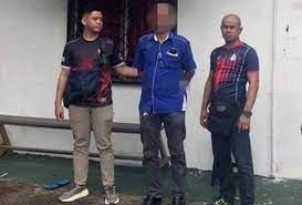 Yeni saudaraku suatu malam aku di telepon oleh saudara perempuanku yang bernama yenny. Remaja 17 Tahun Jadi Mangsa Rogol Bapa Saudara Mykmu Net