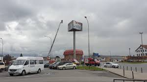 Discover and book hotels, restaurants and local experiences in 50,000 destinations worldwide. Si A Strigat Sfarsitul De La 30 De Metri InÄƒlÅ£ime DupÄƒ O OrÄƒ Si O Negociere Cu PoliÅ£istul De La ForÅ£e Speciale A Fost Coborat In SiguranÅ£Äƒ Cu Autoscara Pompierilor Buna Ziua