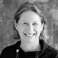 Lisa Gray's Instagram, Twitter & Facebook