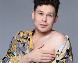 HENRY: QUEEN OF SQUATS