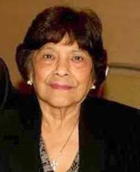 Elaina Henry's Instagram, Twitter & Facebook