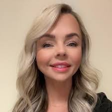 Ashley Aubin's Instagram, Twitter & Facebook