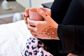 The oil will help to break down the chemical reaction, and the salt will help to exfoliate; 4 Henna Aftercare Tips The Henna Realm